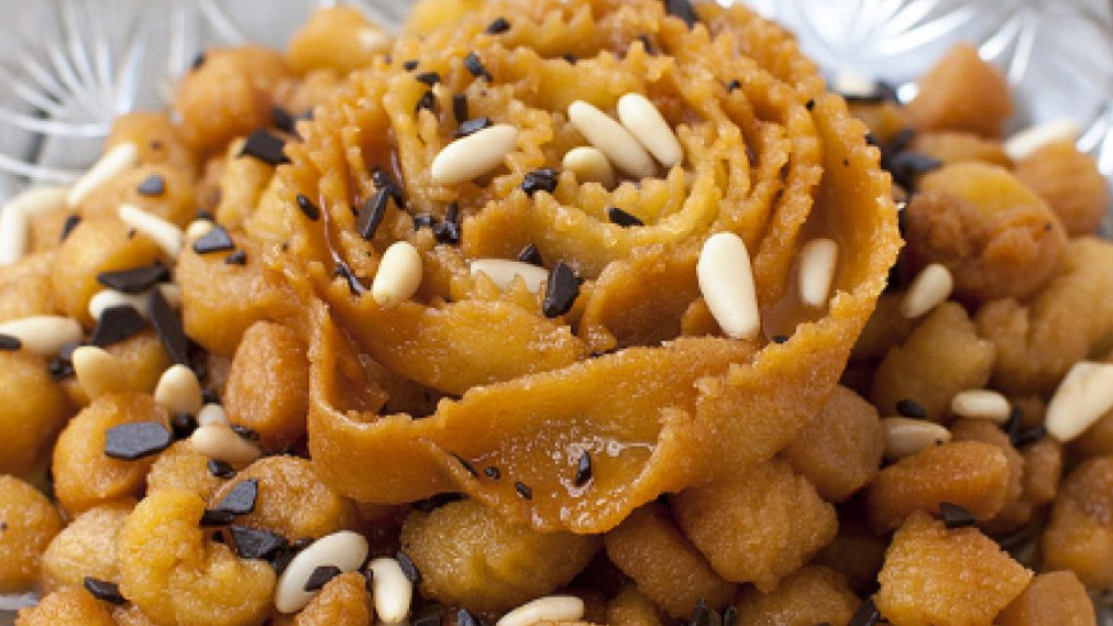 Purceddhuzzi e carteddhate: i dolci del Natale Salentino